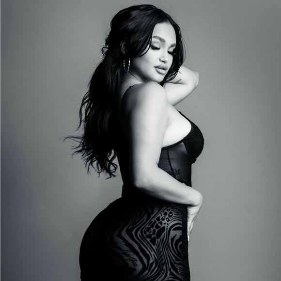 Meet your seller! 😄❤️👋 - Picture 5 of 13